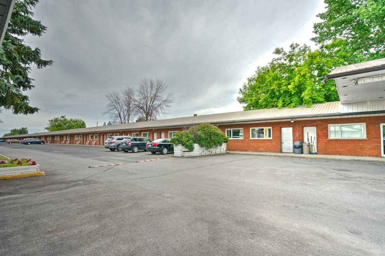 Motel R-100 Longueuil Exterior foto