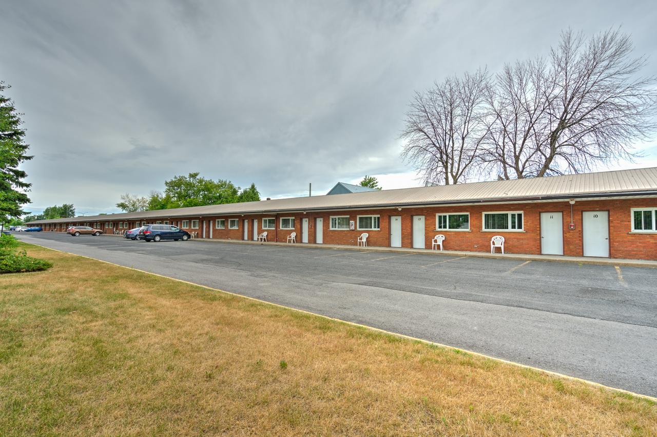 Motel R-100 Longueuil Exterior foto